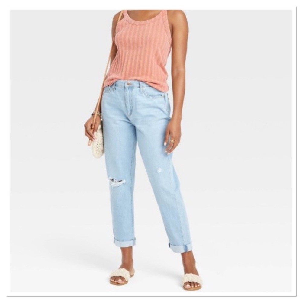 Women's Mid-Rise Boyfriend Jeans Universal
Thread NWT
